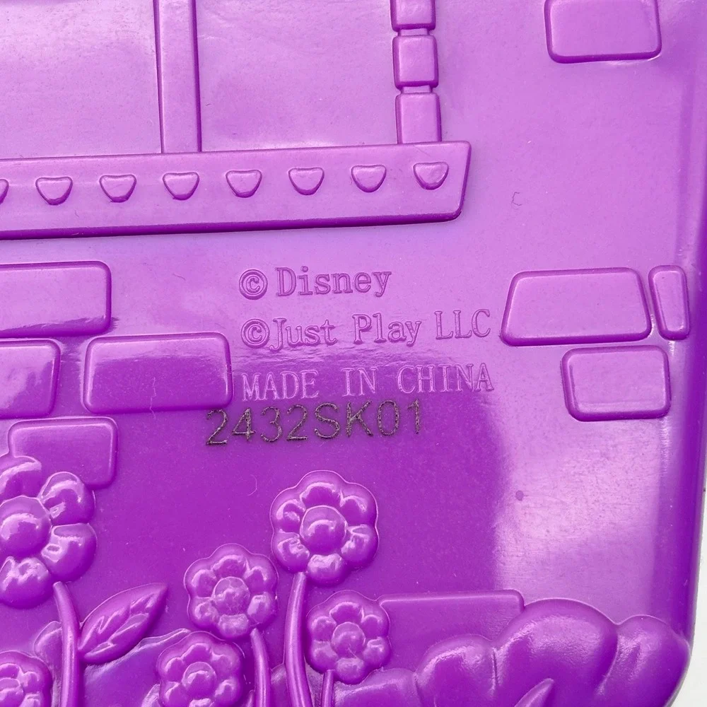 Disney Doorables Ultimate Collector Case Purple Plastic Storage Display